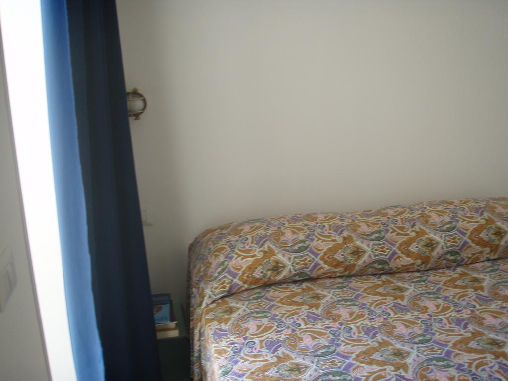 Bivani Sul Porto Vecchio Lampedusa Habitación foto